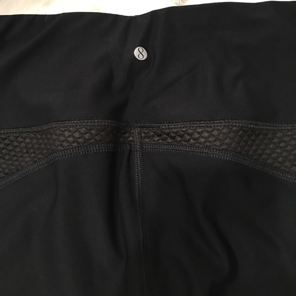 Layer 8 Black Cropped Zipper Leg Yoga Legging - Picture 4 of 6